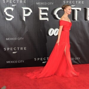 Léa Seydoux en robe Miu Miu - Avant-première du film "007 Spectre" à Mexico, le 2 novembre 2015.