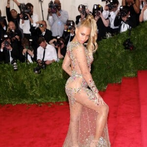 Beyoncé habillée d'une robe haute couture Givenchy par Riccardo Tisci - MET Gala 2015 au Metropolitan Museum of Art, New York, le 4 mai 2015.