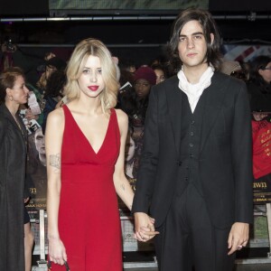 Peaches Geldof, enceinte, et son mari Thomas Cohen - Avant-Premiere du film Twilight "Breaking Dawn" a Londres, le 14 novembre 2012.