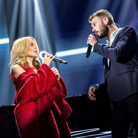 Exclusif - Kylie Minogue et M. Pokora (Matt Pokora) en répétition le 3 décembre 2015 pour l'émission "Bercy fête ses 30 ans - Le concert anniversaire", diffusée le 4 décembre sur TF1 en direct de l'AccorHotels Arena à Paris. © Cyril Moreau - Veeren Ramsamy / Bestimage.