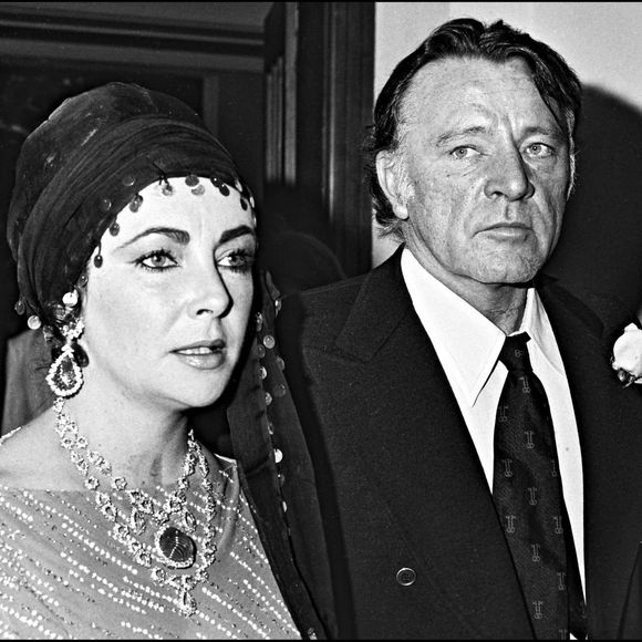 Elizabeth Taylor et Richard Burton à Gstaad en janvier 1976.