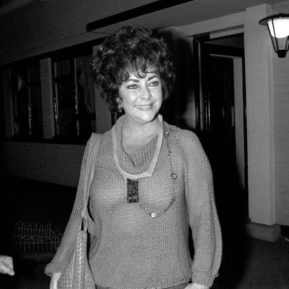 Archives - Elizabeth Taylor à Londres en 1982.