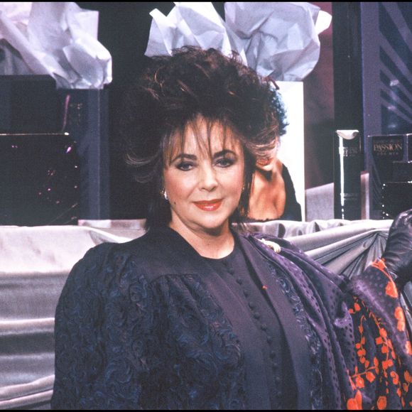 Elizabeth Taylor à Paris en avril 1989.