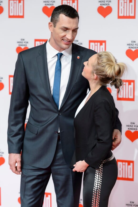 Wladimir Klitschko et sa compagne Hayden Panettiere au gala de charité "A Heart for Children" à Berlin. Le 5 décembre 2015
