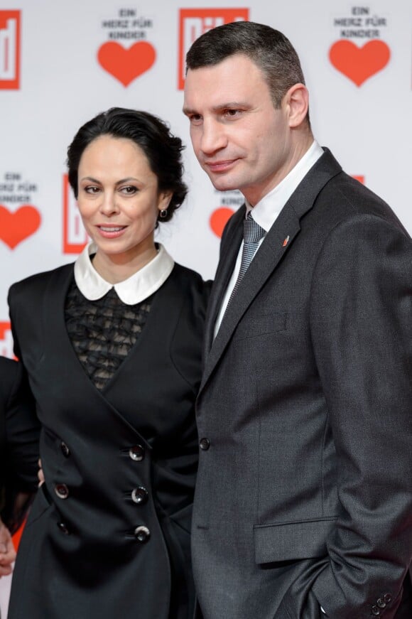 Vitali Klitschko et sa femme Natalia Klitschko au gala de charité "A Heart for Children" à Berlin. Le 5 décembre 2015