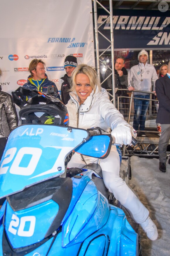 Pamela Anderson lors du Formula Snow 2015 à Saalbach-Hinterglemm, le 4 décembre 2015