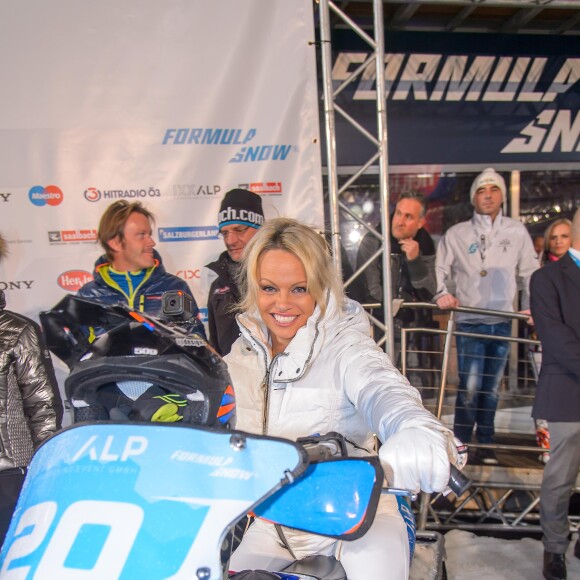 Pamela Anderson lors du Formula Snow 2015 à Saalbach-Hinterglemm, le 4 décembre 2015