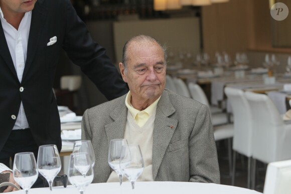 Jacques Chirac au restaurant Le Girelier à Saint Tropez le 4 octobre 2013.