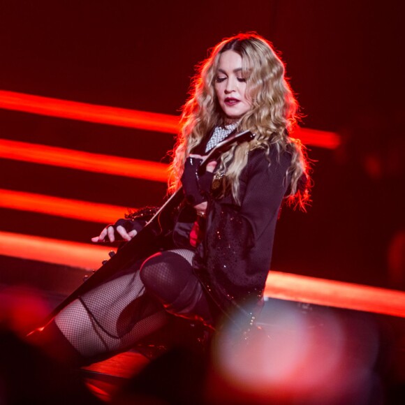 Concert de Madonna à l'AccorHotels Arena (ex-Bercy) à Paris, le 9 décembre 2015.