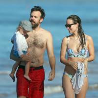 Olivia Wilde : Sublime en bikini au côté de Jason Sudeikis et son adorable fils