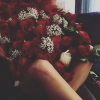 Emilie Nef Naf : un beau bouquet de roses pour ses 28 ans !
