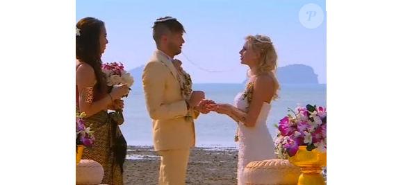 Adixia et Paga se sont mariés lors du tournage de l'émission Les Marseillais en Thaïlande / photo extraite d'une vidéo Youtube.