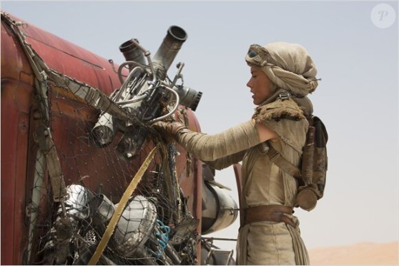 Daisy Ridley dans Star Wars : Le Réveil de la Force.