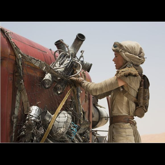 Daisy Ridley dans Star Wars : Le Réveil de la Force.