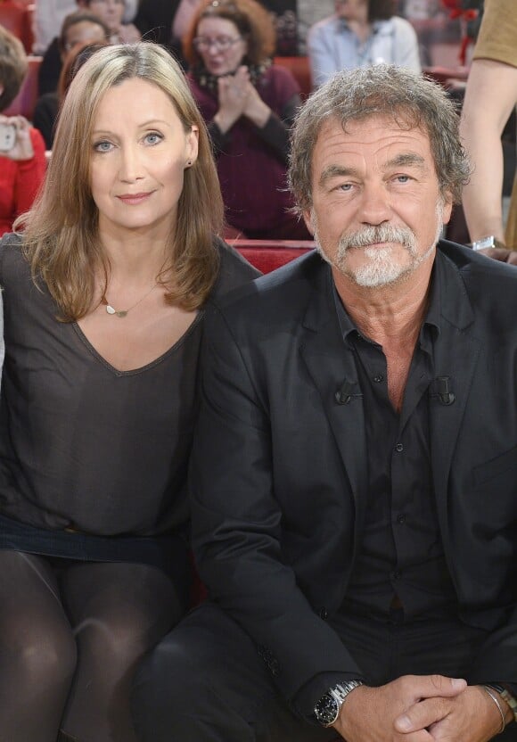 Catherine Marchal avec son mari Olivier Marchal - Enregistrement de l'émission "Vivement Dimanche" à Paris le 15 décembre 2015 et qui sera diffusée le 6 janvier 2016.