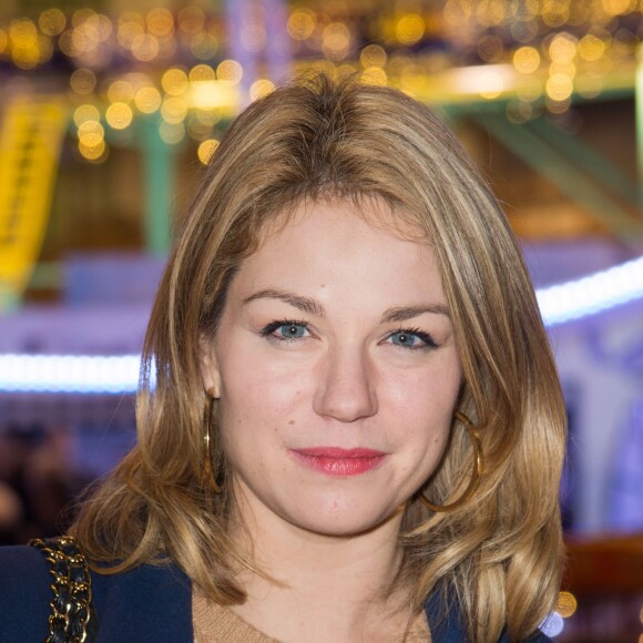 Emilie Dequenne - Inauguration de la 3e édition "Jours de Fêtes" au Grand Palais à Paris le 17 décembre 2015.