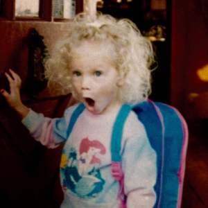 Taylor Swift a posté une photo d'elle enfant sur sa page Instagram au mois de décembre 2015.