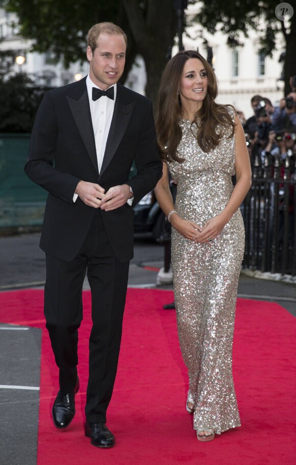 Kate Middleton dans une robe Jenny Packham au gala du Tusk Trust à Londres, le 12 septembre 2013.