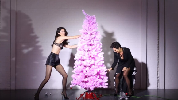 Kendall et Kris Jenner - Jour 23 du LOVE Advent 2014.