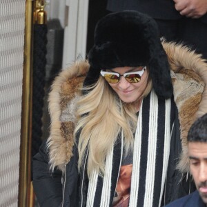 Madonna quitte l'hôtel Amsterdam de Londres le 5 décembre 2015. © CPA/Bestimage.