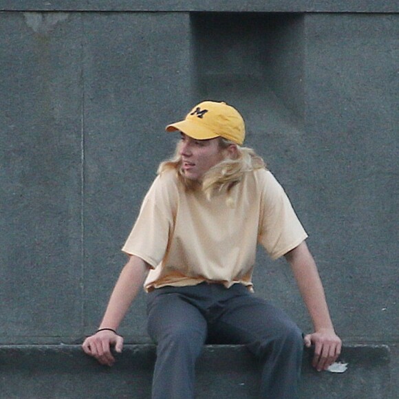 Rocco Ritchie (fils de Madonna) fait du skateboard à Turin en Italie le 18 novembre 2015.
