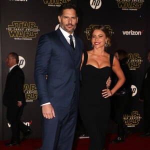 Joe Manganiello et sa femme Sofia Vergara - Première de "Star Wars : le réveil de la force" à Los Angeles le 14 décembre 2015.