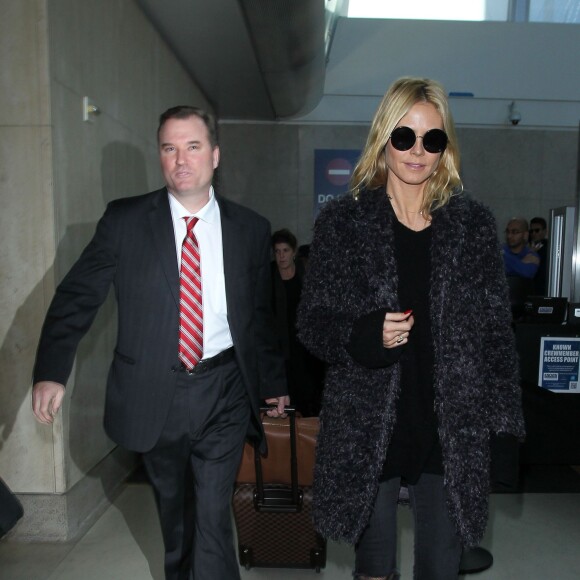 Heidi Klum arrive à l'aéroport de LAX à Los Angeles, le 15 décembre 2015