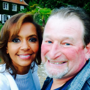 Karine Le Marchand a pris la pose avec François de L'amour est dans le pré 9. Septembre 2015.