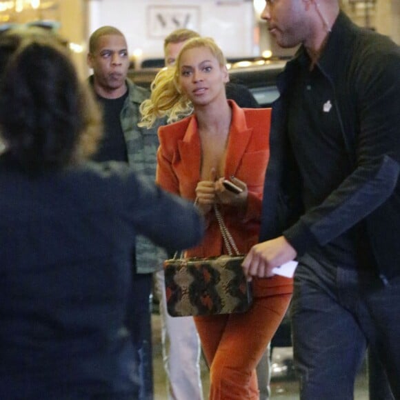 Exclusif - Beyoncé Knowles et son mari Jay Z à New York le 21 octobre 2015.