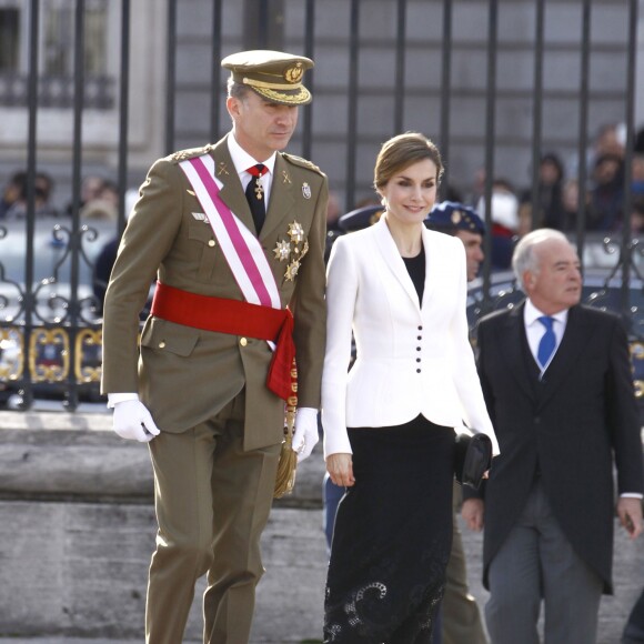 Le roi Felipe VI d'Espagne présidait, avec la reine Letizia, la Pâque militaire au palais du Pardo à Madrid le 6 janvier 2016. Leur entrée officielle dans la nouvelle année.