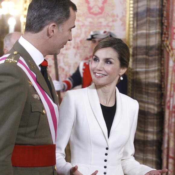 Le roi Felipe VI d'Espagne présidait, avec la reine Letizia, la Pâque militaire au palais du Pardo à Madrid le 6 janvier 2016. Leur entrée officielle dans la nouvelle année.