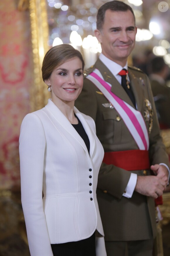 Le roi Felipe VI d'Espagne présidait, avec la reine Letizia, la Pâque militaire au palais du Pardo à Madrid le 6 janvier 2016. Leur entrée officielle dans la nouvelle année.