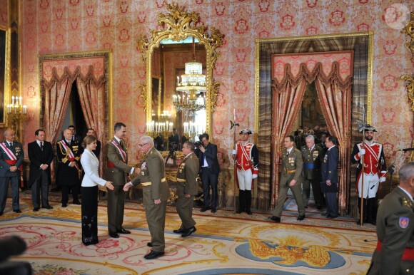 Felipe VI d'Espagne présidait, avec Letizia, la Pâque militaire au palais du Pardo à Madrid le 6 janvier 2016. Leur entrée officielle dans la nouvelle année.