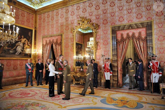 Felipe VI d'Espagne présidait, avec Letizia, la Pâque militaire au palais du Pardo à Madrid le 6 janvier 2016. Leur entrée officielle dans la nouvelle année.
