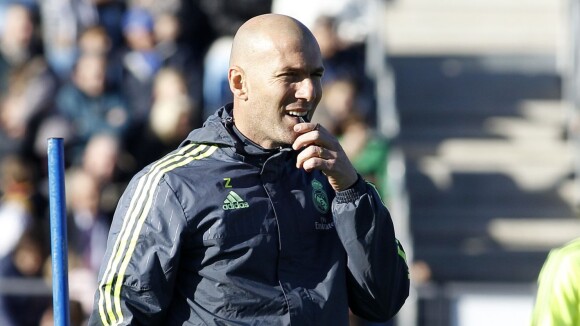 Zinedine Zidane, entraîneur du Real Madrid : Son "petit" salaire révélé...