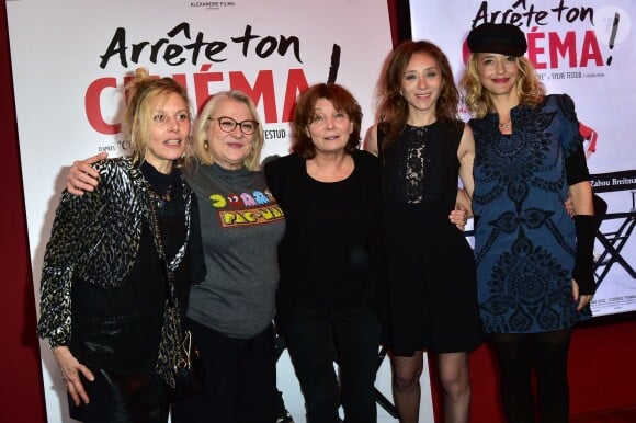 Florence Thomassin, Josiane Balasko, Diane Kurys, Sylvie Testud et Hélène de Fougerolles - Avant-première du film "Arrête ton cinéma !" au cinéma Publicis des Champs-Elysées à Paris le 6 janvier 2016. © Giancarlo Gorassini/Bestimage
