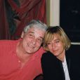  Jacques Weber avec sa femme Christine fêtant ses 52 ans au club Etoile à Paris le 23 août 2001 