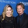 Madonna et Sean Penn - Gala de la fondation de l'acteur pour Haïti, J/P Haitian Relief Organization, à Los Angeles le 9 janvier 2016.
