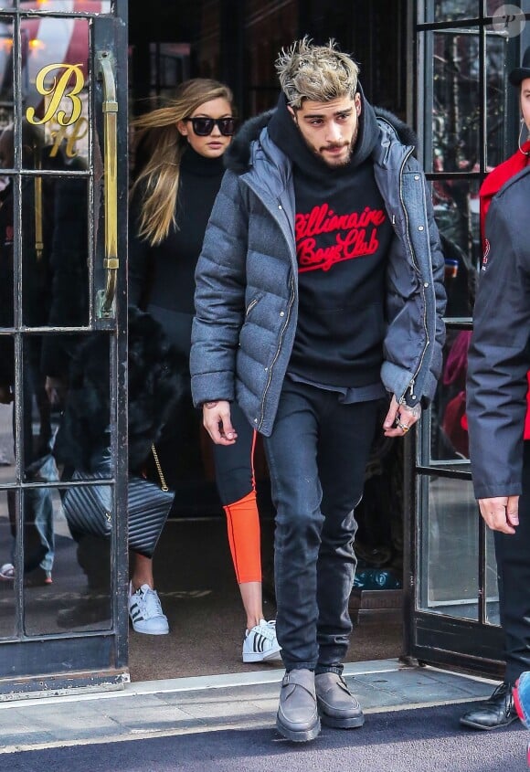 Zayn Malik et sa compagne Gigi Hadid quittent l'hotel Bowery à New York City le 8 janvier 2016.