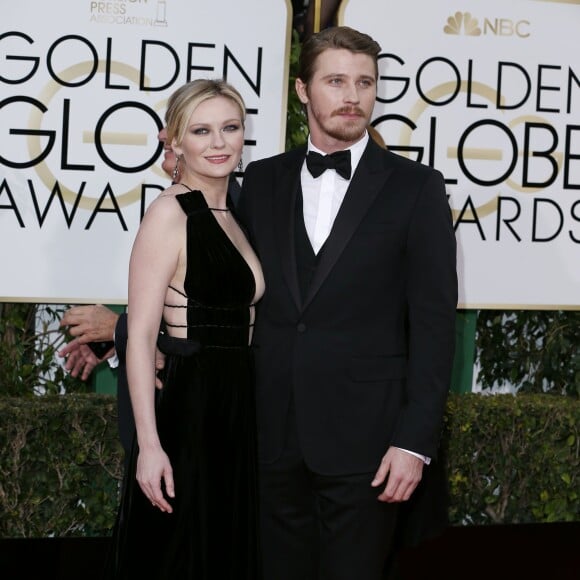 Kirsten Dunst et son fiancé Garrett Hedlund - 73e cérémonie annuelle des Golden Globe Awards à Beverly Hills, le 10 janvier 2016.