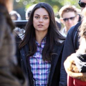Mila Kunis décontractée lors du premier jour du tournage du film "Bad Moms" à La Nouvelle-Orléans, le 11 janvier 2016.