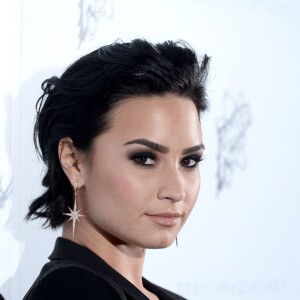 Demi Lovato a assisté à la présentation Automne 2016 de Stella McCartney à Los Angeles, le 12 janvier 2016