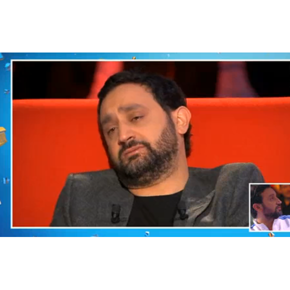 Cyril Hanouna, en larmes, invité dans Le Divan de Marc-Olivier Fogiel sur France 3. Tournage le 9 janvier 2016.