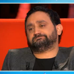 Cyril Hanouna, invité dans Le Divan de Marc-Olivier Fogiel sur France 3. Tournage le 9 janvier 2016.