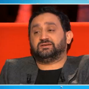 Cyril Hanouna, invité dans Le Divan de Marc-Olivier Fogiel sur France 3. Tournage le 9 janvier 2016.