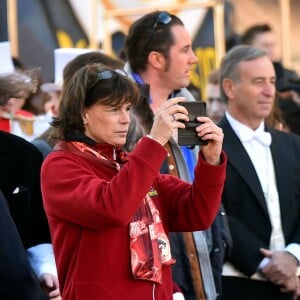 La princesse Stéphanie de Monaco participe à l'Open Air Circus Show à Monaco le 16 janvier 2016. Pour la 40e édition du Festival International du Cirque de Monte Carlo, une Parade a traversé la Principauté en partant du chapiteau Fontvieille pour terminer Place du Palais. Pendant plus d'une heure et demie une partie des artistes a offert au public venu en nombre, un aperçu du spectacle qui se déroule en principauté jusqu'au 24 janvier. © Bruno Bebert / Bestimage