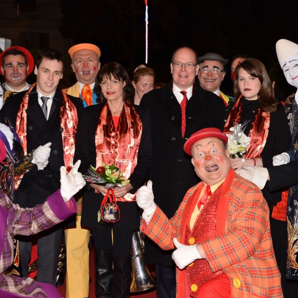 De gauche à droite, Louis Ducruet, sa mère, la princesse Stéphanie de Monaco, son frère, le prince Albert II et Camille Gottlieb, la dernière fille de la Princesse, arrivent pour assister à la 3eme soirée du 40eme Festival International du Cirque de Monte Carlo, le 16 janvier 2016. © Charly Gallo/ Pool Monaco / Bestimage