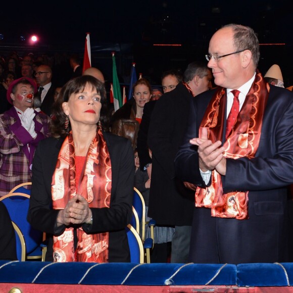 De gauche à droite, la princesse Stéphanie de Monaco, son frère, le prince Albert II et Louis Ducruet assistent à la 3eme soirée du 40eme Festival International du Cirque de Monte Carlo, le 16 janvier 2016. © Charly Gallo/ Pool Monaco / Bestimage