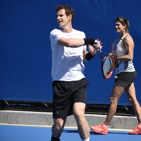 Andy Murray et Amélie Mauresmo lors de l'entraînment à l'Open d'Australie au Melbourne Park de Melbourne, le 16 janvier 2016