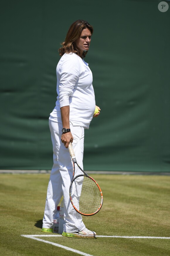 Amélie Mauresmo lors de l'entraînement de son poulain Andy Murray le 9 juillet 2015 à Wimbledon, Londres